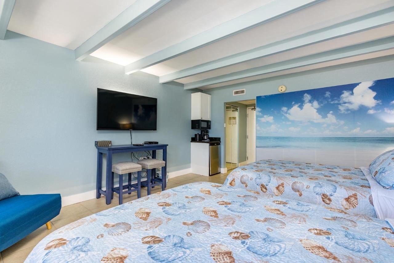 Come Stay Where The Dolphins Play! Ruskin Exteriér fotografie