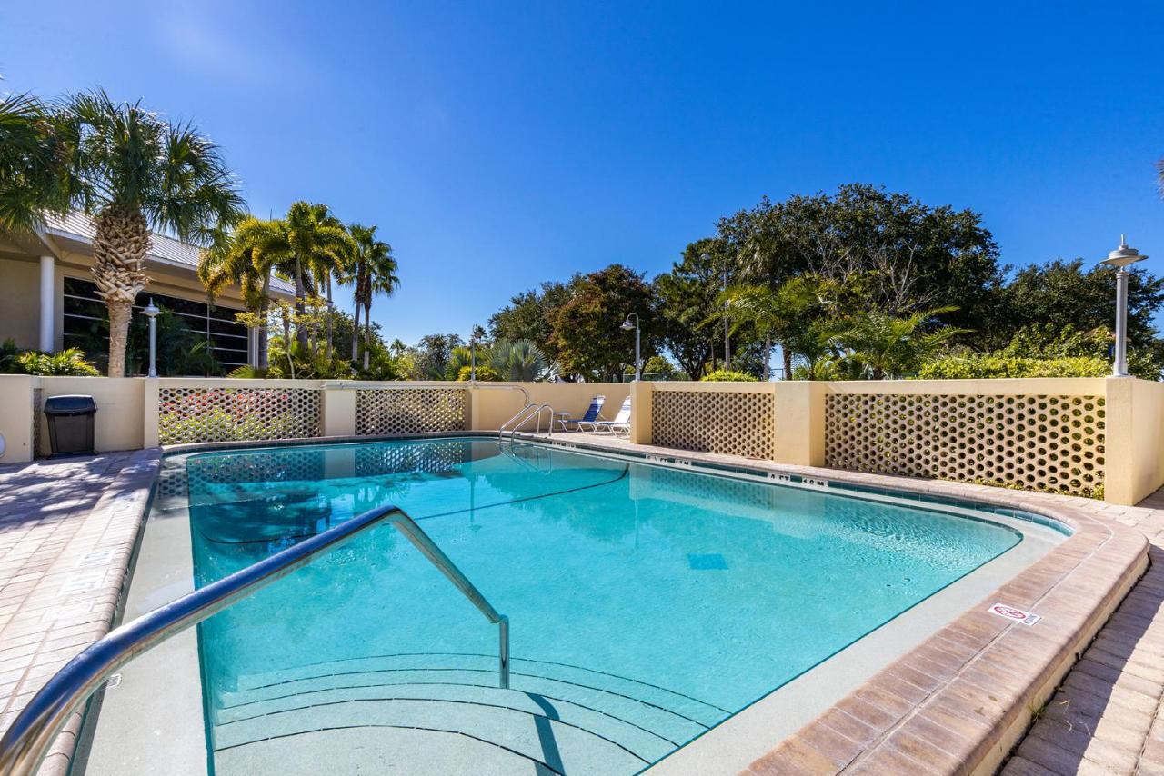 Come Stay Where The Dolphins Play! Ruskin Exteriér fotografie